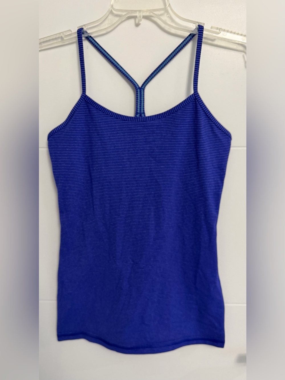 Lululemon: Sleeveless Top- Size 8 (ptp approx 15in)